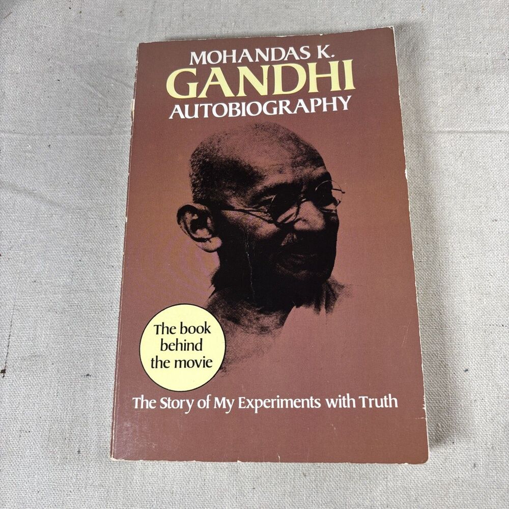 Autobiography: The Story of My Experiments with Truth Gandhi 1983 Dover Pb